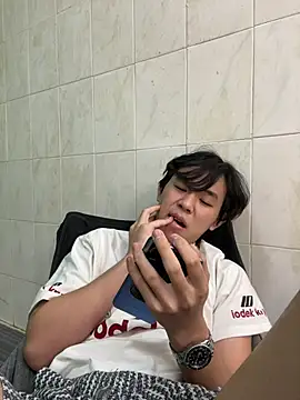Snapshot of titi-999 chatting on 07-28-26, 02:24 titi-999 online show from 07-28-26, 02:24