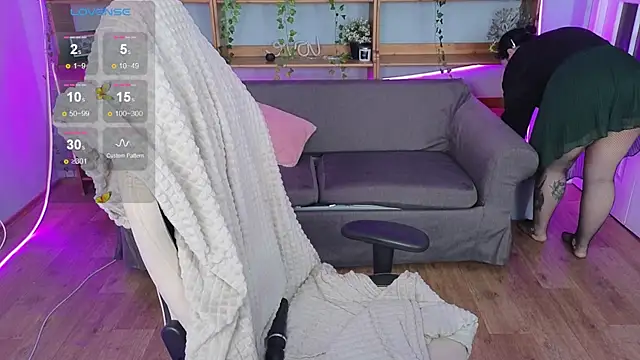 QwertyAnnie Lbo online show from 04-24-26, 01:41