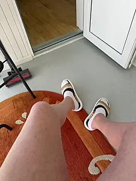 elysmay online show from 04-09-26, 10:09