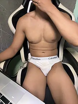 Snapshot of Paulo-jor chatting on 04-14-26, 02:17 Paulo-jor online show from 04-14-26, 02:17