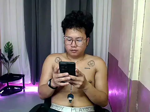 Soctober online show from 04-15-26, 05:03