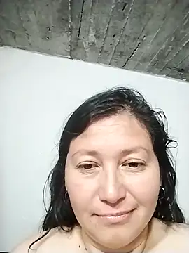 Snapshot of Dayis_2 chatting on 05-11-26, 03:56 Dayis 2 online show from 05-11-26, 03:56