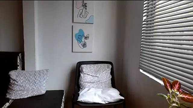 alisonnturbay online show from 06-12-26, 02:27