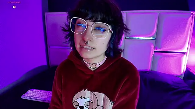 Snapshot of BadEmyXO chatting on 06-09-26, 03:40 BadEmyXO online show from 06-09-26, 03:40