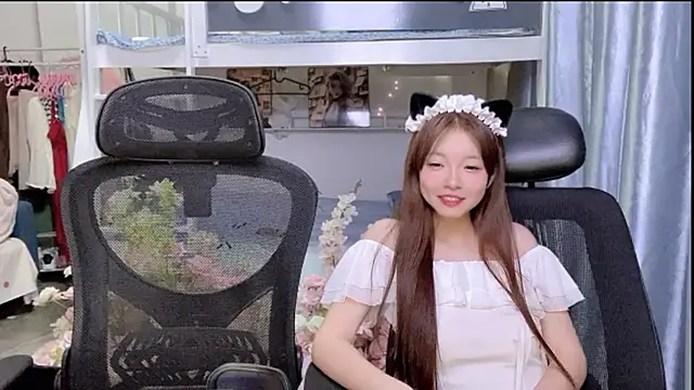 xiaoqiao-daqiao online show from 05-16-26, 07:34