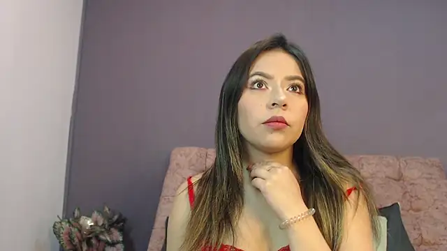 Snapshot of SalomeMartinez_ chatting on 05-20-26, 02:34 SalomeMartinez online show from 05-20-26, 02:34