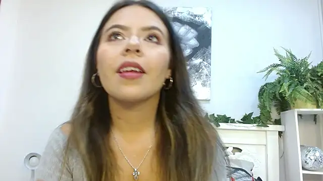 Snapshot of SalomeMartinez_ chatting on 05-22-26, 03:39 SalomeMartinez online show from 05-22-26, 03:39
