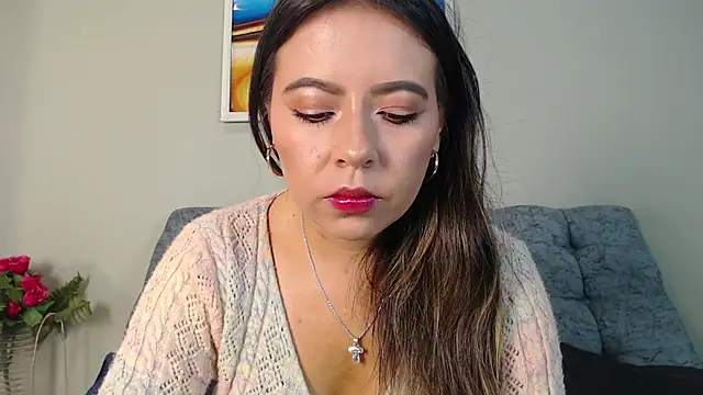 Snapshot of SalomeMartinez_ chatting on 06-01-26, 03:47 SalomeMartinez online show from 06-01-26, 03:47