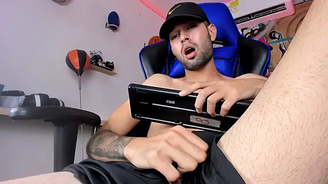 Ian Valenti online show from 04-15-26, 07:58