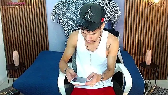 Skinny cute Alyer online show from 05-09-26, 02:50