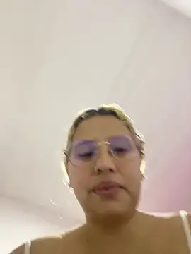 Snapshot of Aliss_Taylor1 chatting on 05-08-26, 10:53 Aliss Taylor1 online show from 05-08-26, 10:53