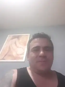 Snapshot of Ismael993A chatting on 04-20-26, 01:47 Ismael993A online show from 04-20-26, 01:47