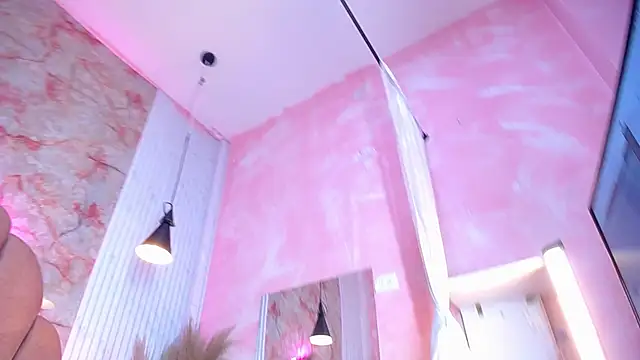 Snapshot of Madisson_Roos chatting on 04-13-26, 03:23 Madisson Roos online show from 04-13-26, 03:23