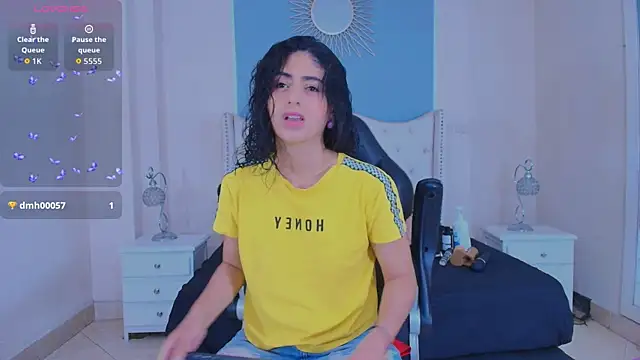 elizabeth santos1 online show from 04-13-26, 10:04