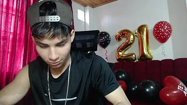 Snapshot of Marck-Pro chatting on 06-12-26, 04:28 Marck-Pro online show from 06-12-26, 04:28