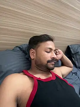 Snapshot of newdelhiBOY_ chatting on 05-22-26, 03:17 newdelhiBOY online show from 05-22-26, 03:17
