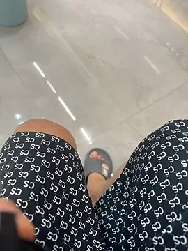 tanhua002 online show from 04-13-26, 02:33