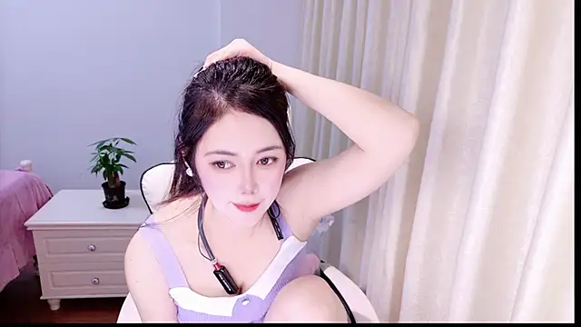 Sunny-cc online show from 04-23-26, 01:57