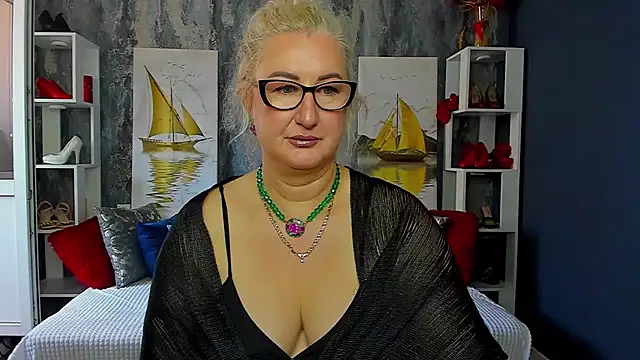 Snapshot of DianaFrances chatting on 05-06-26, 07:57 DianaFrances online show from 05-06-26, 07:57