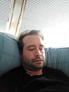 Snapshot of Looney_Goon chatting on 04-10-26, 10:14 Looney Goon online show from 04-10-26, 10:14