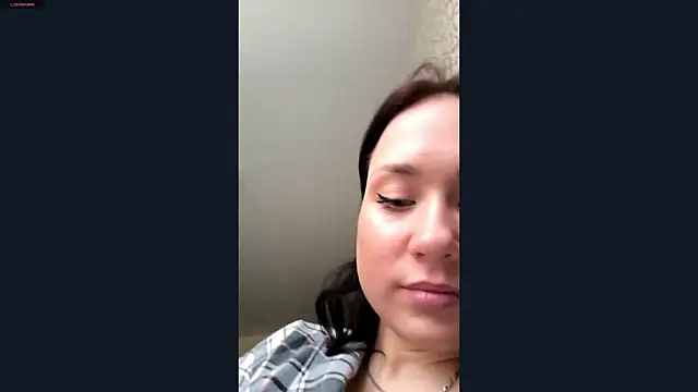 DinahZapalac online show from 04-15-26, 09:16