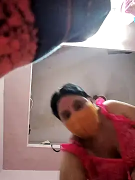 Snapshot of Tamilaunty35 chatting on 05-11-26, 05:43 Tamilaunty35 online show from 05-11-26, 05:43