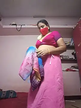 Snapshot of Tamilaunty35 chatting on 05-24-26, 06:24 Tamilaunty35 online show from 05-24-26, 06:24