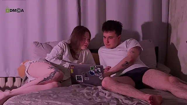 Snapshot of oakpatch chatting on 04-13-26, 04:56 oakpatch online show from 04-13-26, 04:56