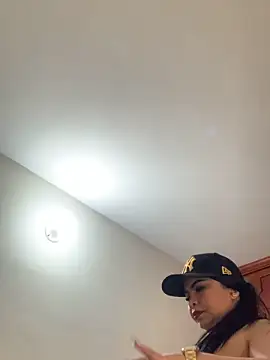 Snapshot of megan_purpura chatting on 06-05-26, 07:19 megan purpura online show from 06-05-26, 07:19