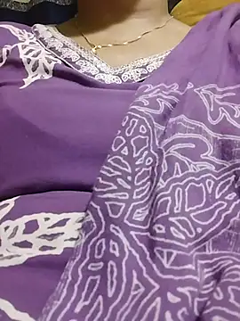 Snapshot of Monika_telugu_queen chatting on 07-14-26, 04:23 Monika telugu queen online show from 07-14-26, 04:23