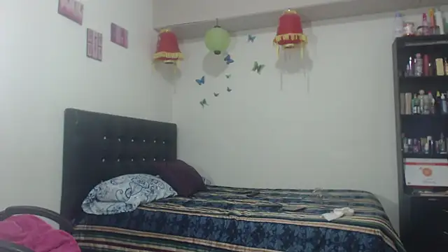 hotbrunettecasandra online show from 03-12-25, 06:44