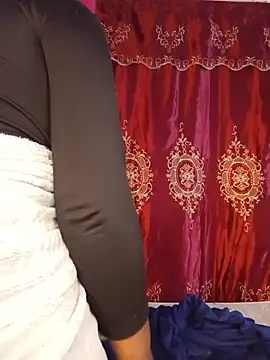 Snapshot of DimpleQueen_01 chatting on 07-14-26, 04:17 DimpleQueen 01 online show from 07-14-26, 04:17