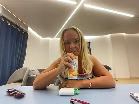 parisheliton online show from 04-14-26, 05:46