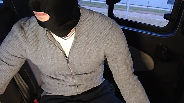 Snapshot of SamExhEd99 chatting on 03-01-25, 12:45 SamExhEd99 online show from 03-01-25, 12:45