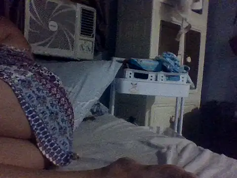 Snapshot of sexyPinay2026 chatting on 04-14-26, 01:39 sexyPinay2026 online show from 04-14-26, 01:39