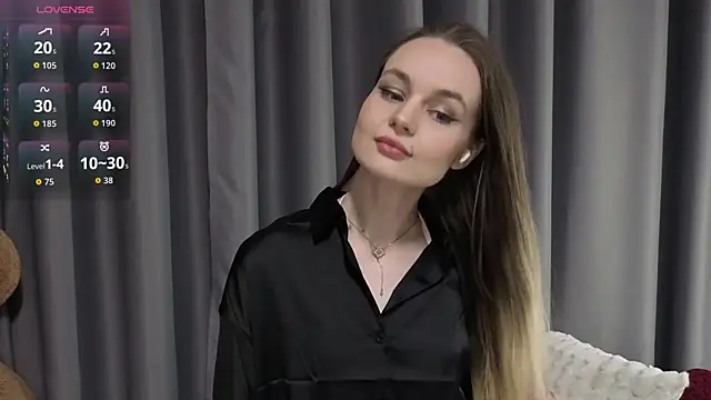 Lovelisse online show from 04-16-26, 10:45