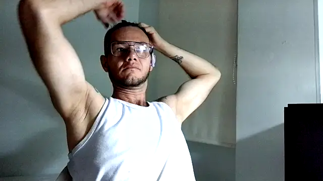 andrew 1520 online show from 11-21-25, 03:38