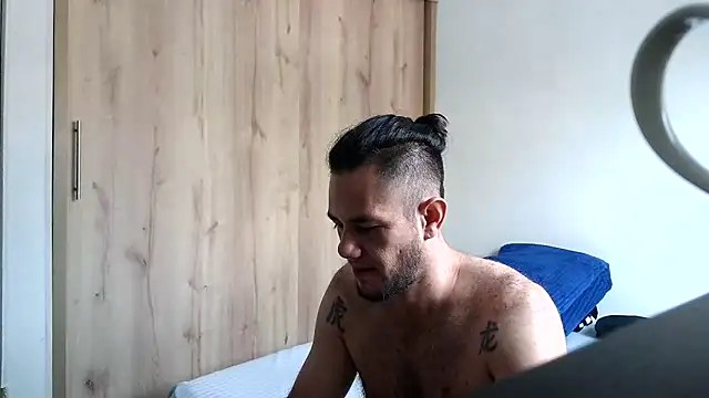 andrew 1520 online show from 03-04-26, 12:44