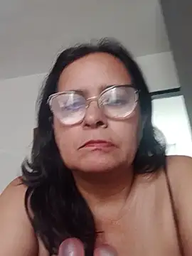 PienCanela online show from 06-19-26, 01:04