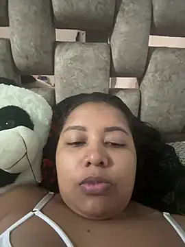Snapshot of Ninibella chatting on 07-18-26, 01:32 Ninibella online show from 07-18-26, 01:32