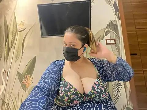 kavyasingh36 online show from 05-15-26, 10:50