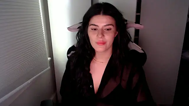cassiealvarez online show from 05-01-26, 09:30