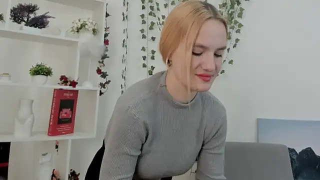 DannetteFire online show from 04-13-26, 04:51