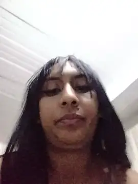 Snapshot of MELIZ_QUEEN chatting on 05-18-26, 11:43 MELIZ QUEEN online show from 05-18-26, 11:43