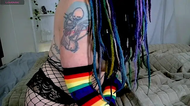 Medarda online show from 05-28-26, 03:59