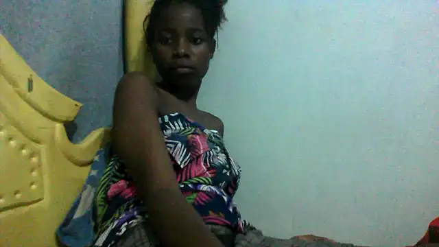 Snapshot of Rerpuss1 chatting on 06-11-26, 12:43 Rerpuss1 online show from 06-11-26, 12:43