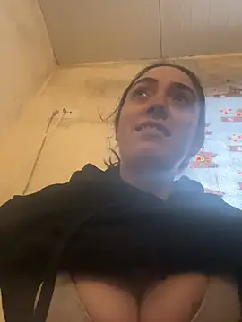 Snapshot of miss_bbyxxx chatting on 02-25-26, 11:42 miss bbyxxx online show from 02-25-26, 11:42