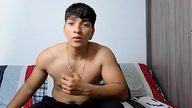 Snapshot of James_silva1 chatting on 04-24-26, 05:15 James silva1 online show from 04-24-26, 05:15