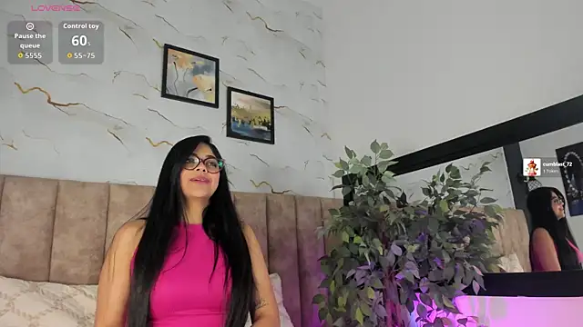 Snapshot of Candicewayne chatting on 07-06-26, 12:02 Candicewayne online show from 07-06-26, 12:02