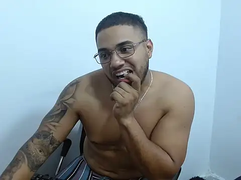 Joshuadanielss online show from 04-24-26, 03:31